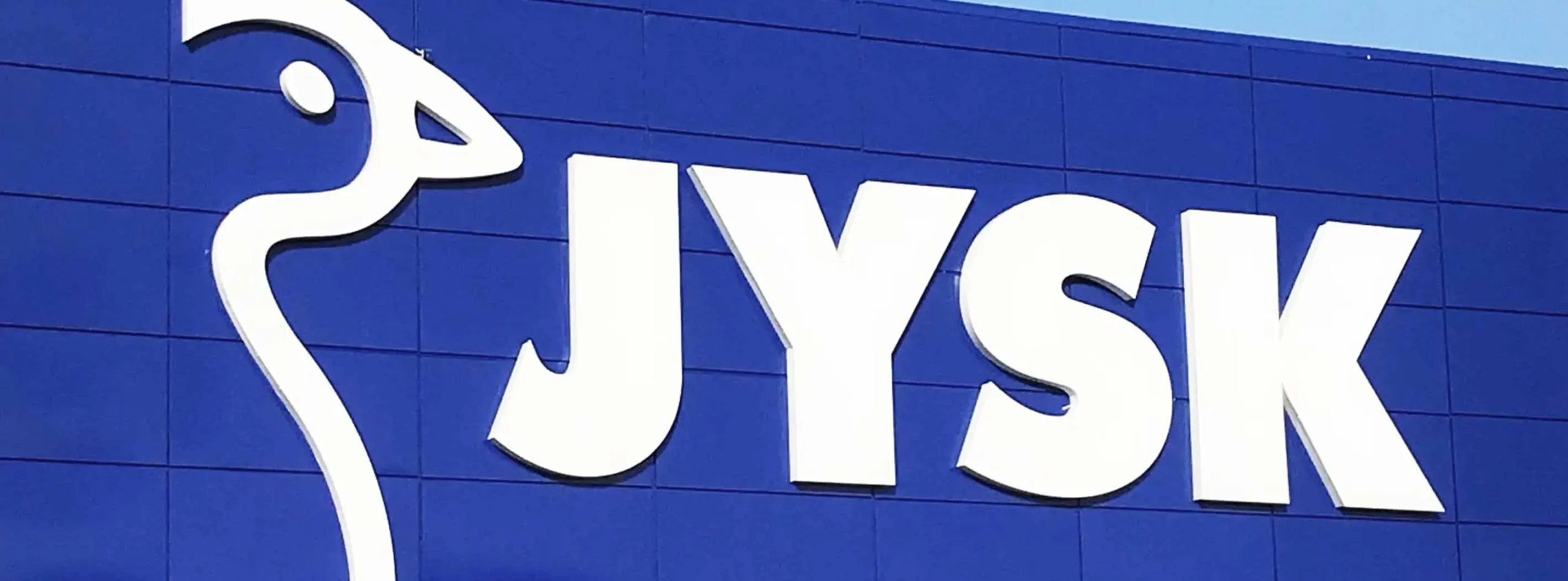 Fasadskylt levererad till Jysk som var i behov av en företagsskylt Fasadskylt levererad till Jysk som var i behov av en företagsskylt