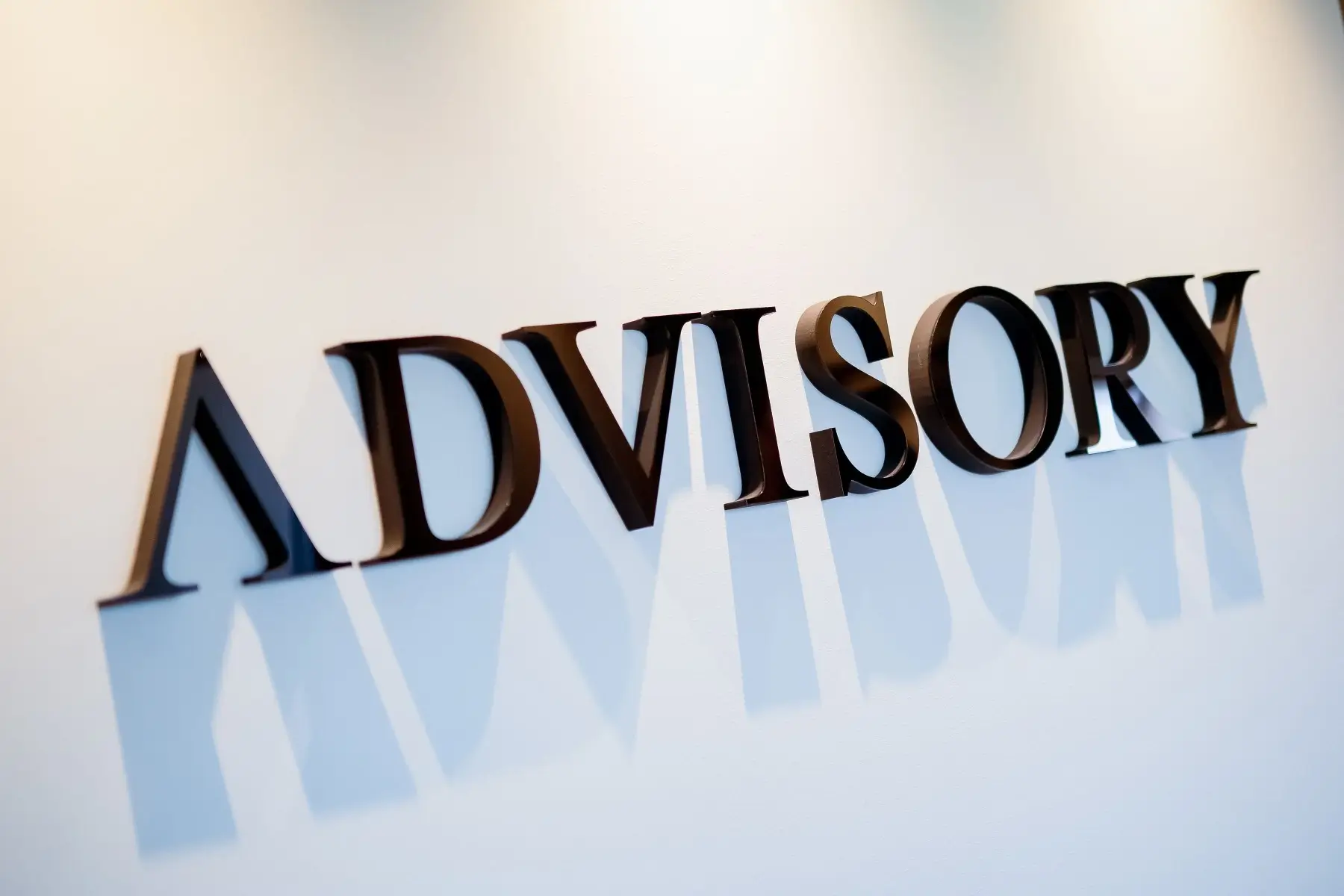 Inomhusskylt levererad åt Advisory Inomhusskylt levererad åt Advisory
